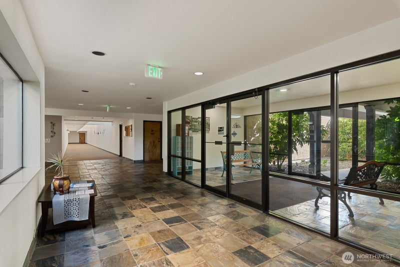 2021 N Laventure Road 201