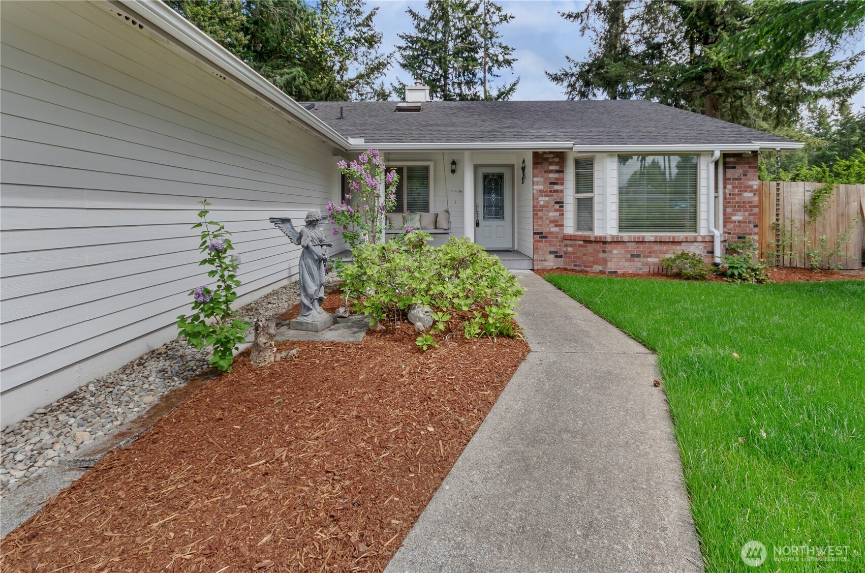 408 Stonewood Drive SE