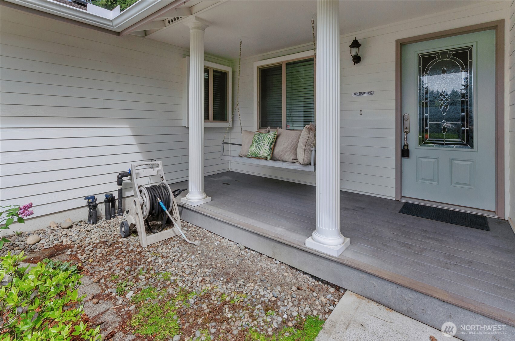 408 Stonewood Drive SE