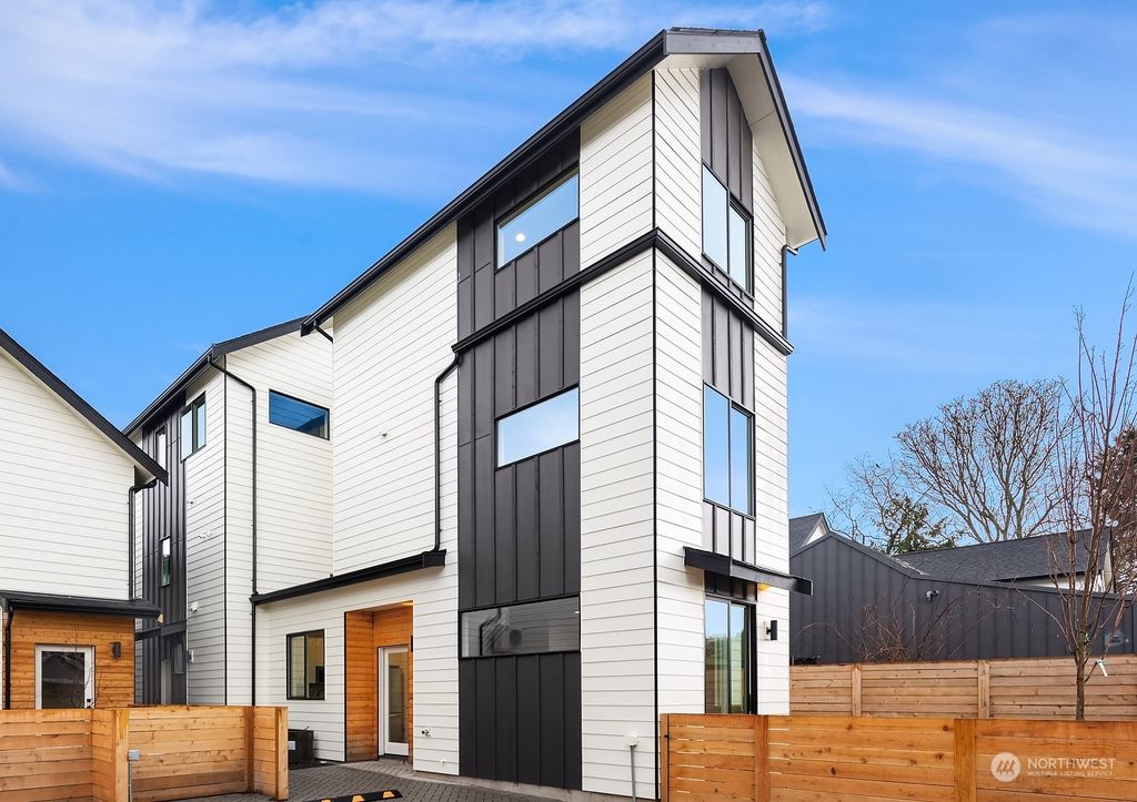 Photo of 843 NW 61st Street, Seattle, WA 98107 (MLS # 2322163)