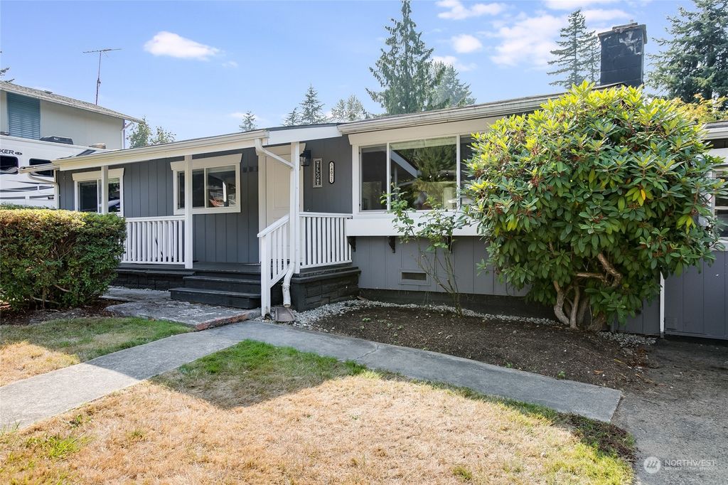 Photo of 34021 50th Avenue S, Auburn, WA 98001 (MLS # 2152990)