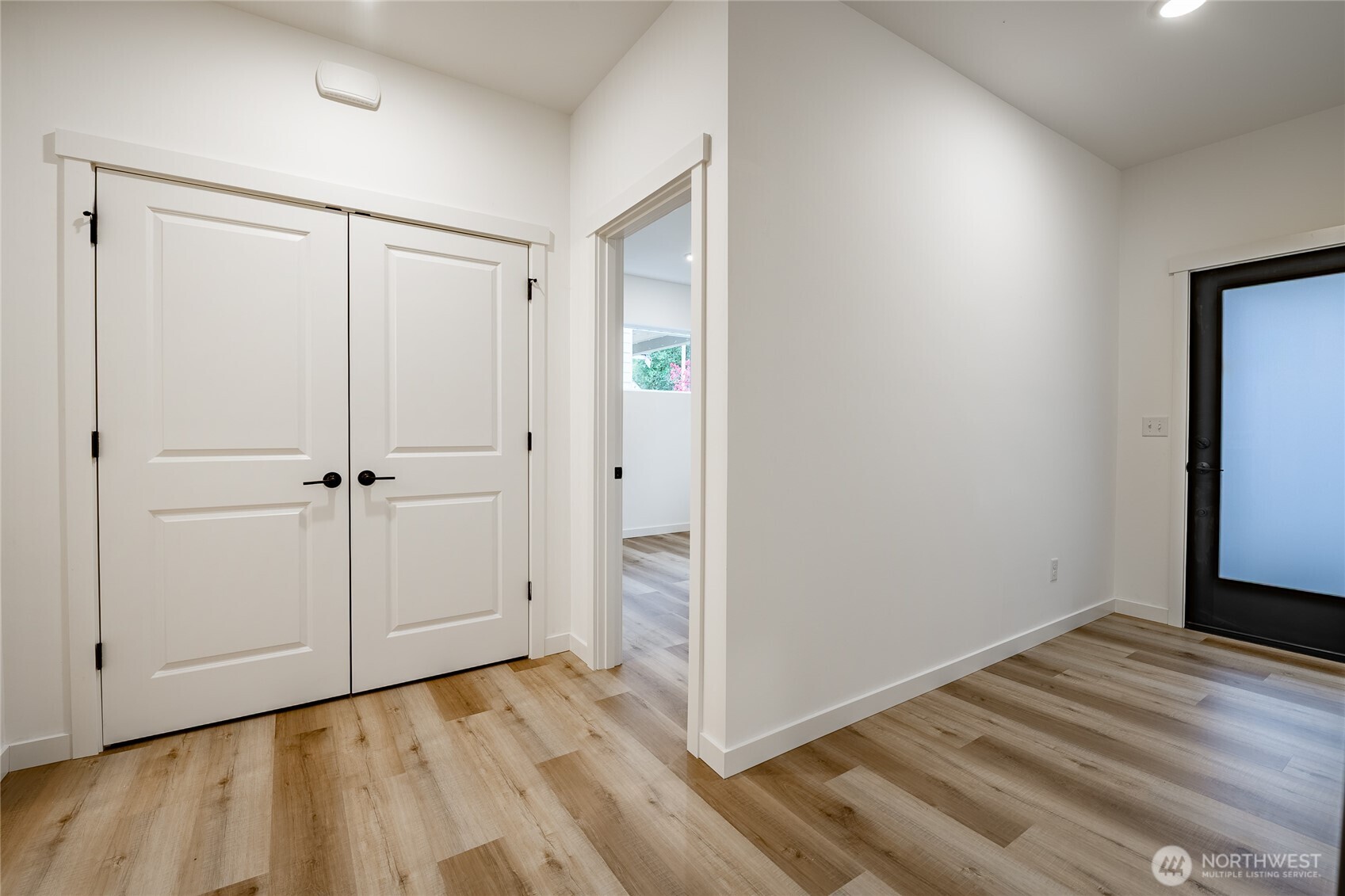 2992 Cedar View Way