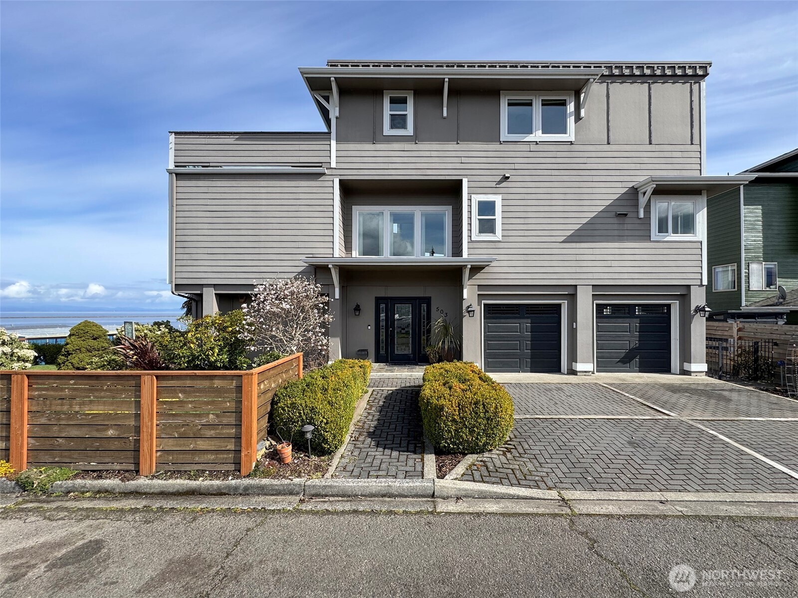 503 W 3rd Street