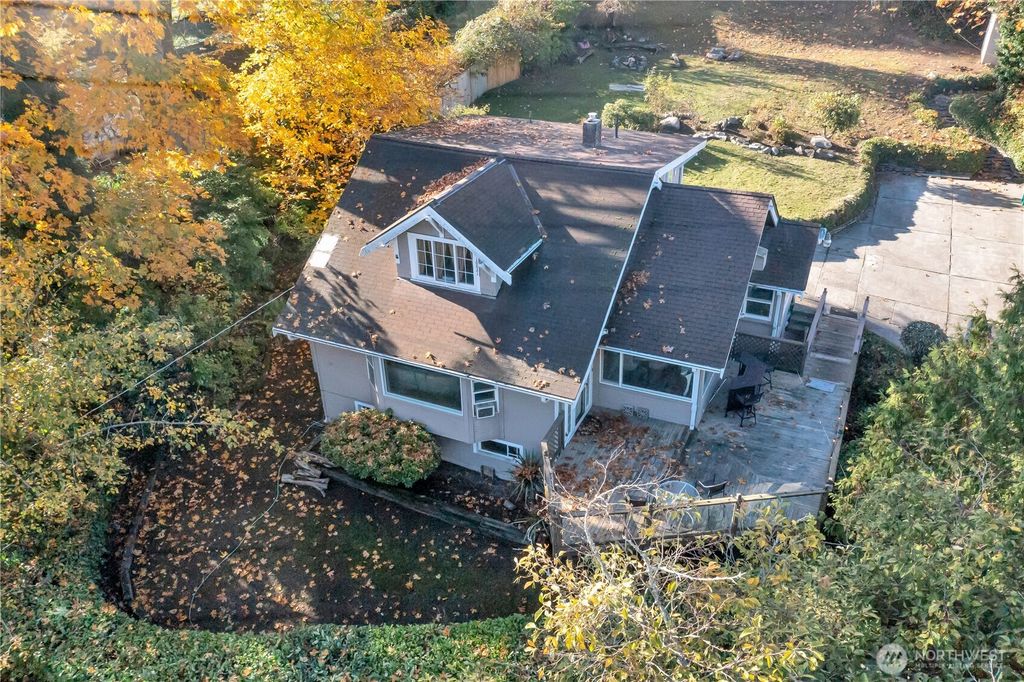 Photo of 10021 16th Avenue S, Seattle, WA 98168 (MLS # 2454305)