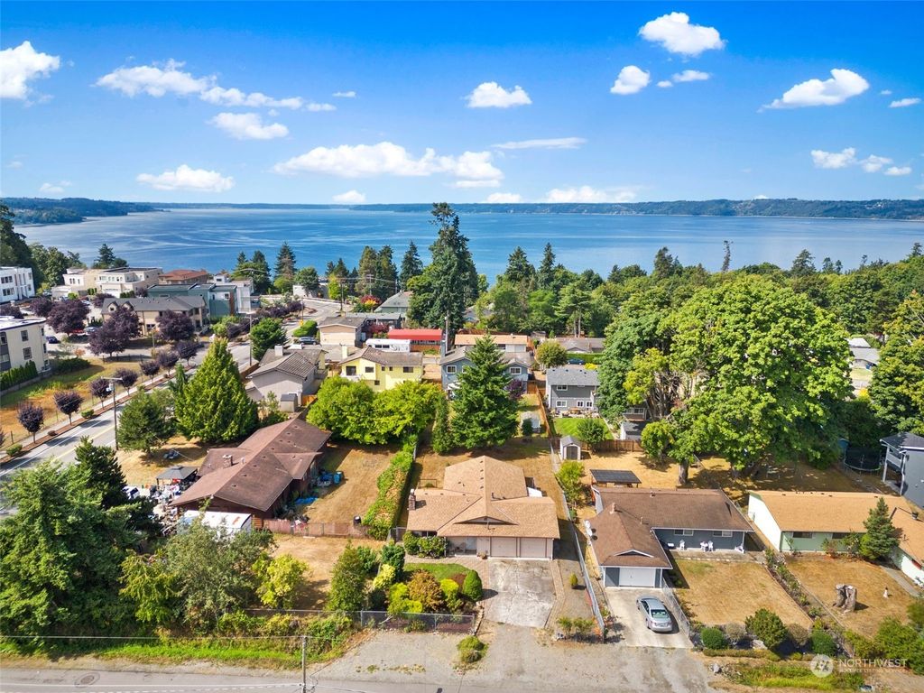 Photo of 27045 14th Avenue S, Des Moines, WA 98198 (MLS # 2156815)