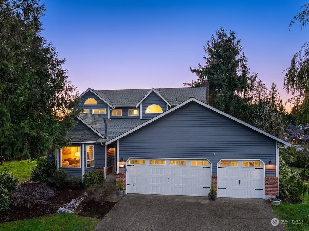 Photo of 14237 278th Avenue NE, Duvall, WA 98019 (MLS # 2207475)