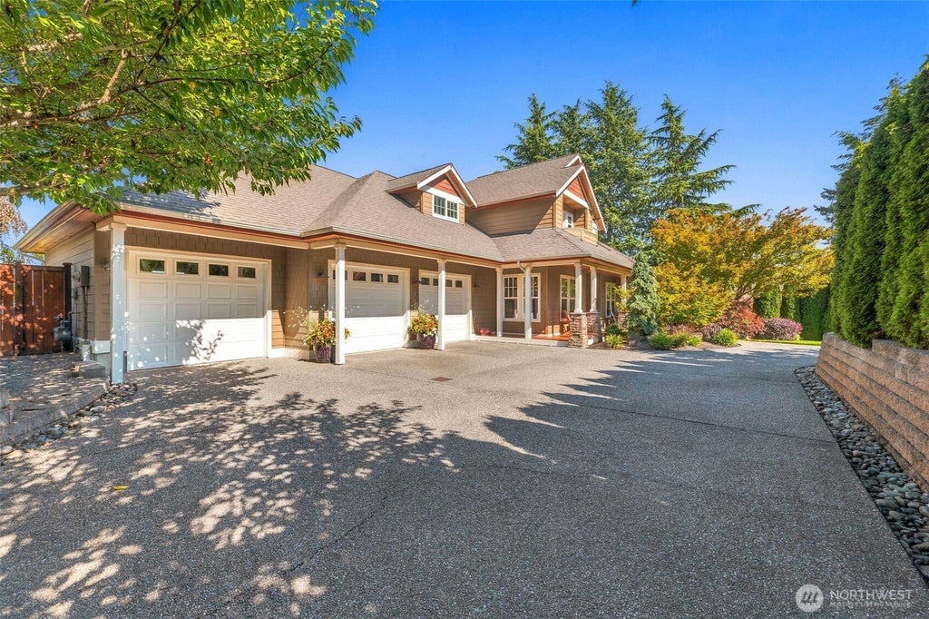 Photo of 2807 64th Street, Gig Harbor, WA 98335 (MLS # 2584791)