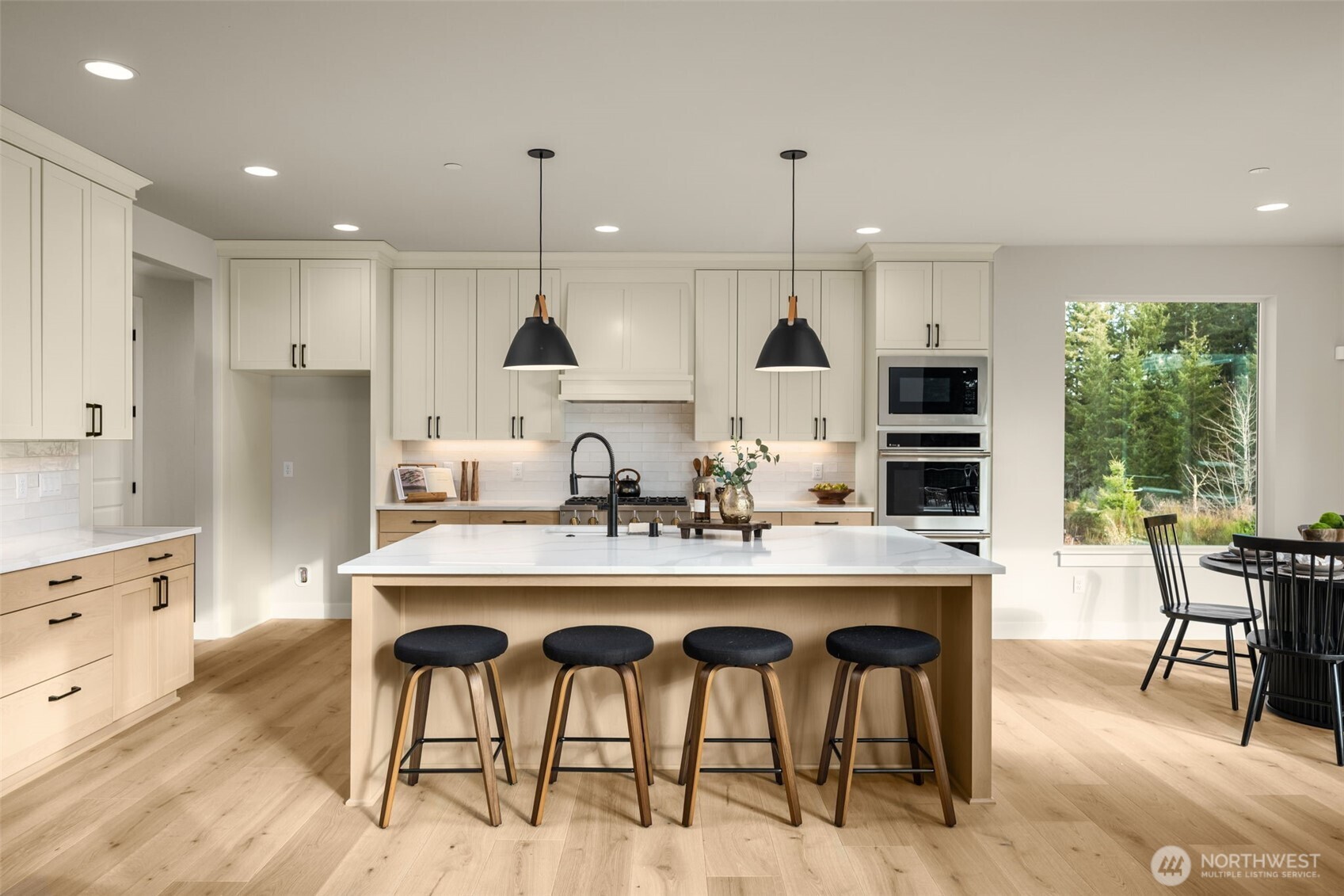 15225 210th Avenue E 992