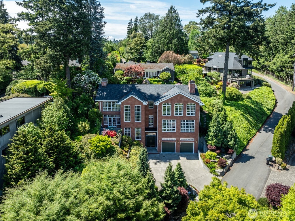 Photo of 6681 NE Windermere Road, Seattle, WA 98115 (MLS # 2577386)