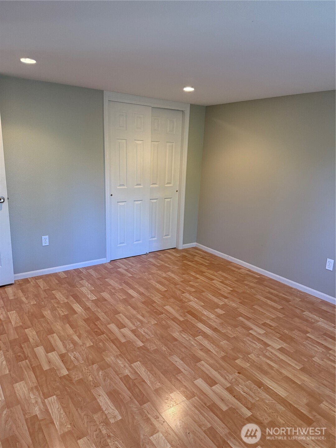 27111 N Place