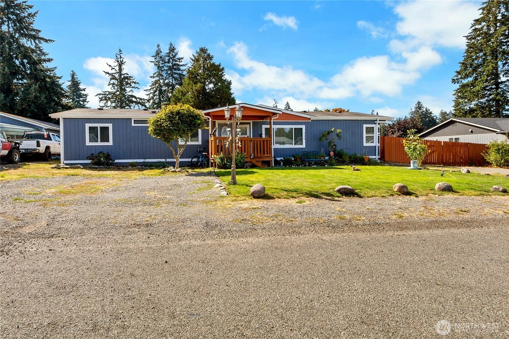 Photo of 720 190th Street E, Spanaway, WA 98387 (MLS # 2580803)