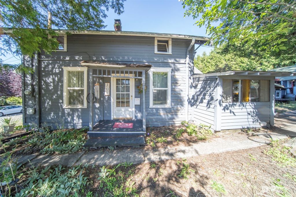 Photo of 5620 6th Avenue NW, Seattle, WA 98107 (MLS # 2288021)