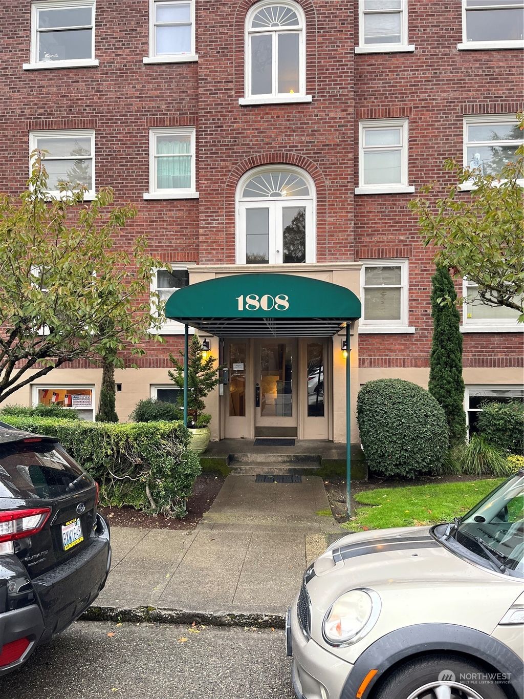 Photo of 1808 Bigelow Avenue N #B201, Seattle, WA 98109 (MLS # 2014624)