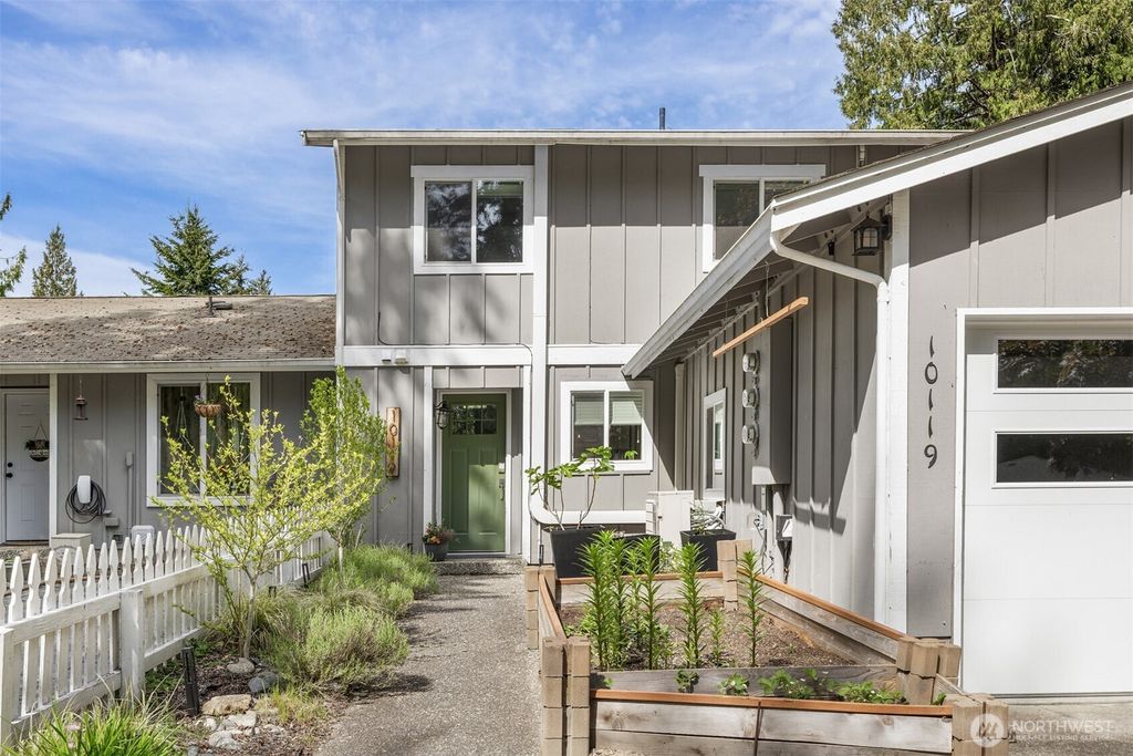 Photo of 10119 5th Place SE, Lake Stevens, WA 98258 (MLS # 2368831)