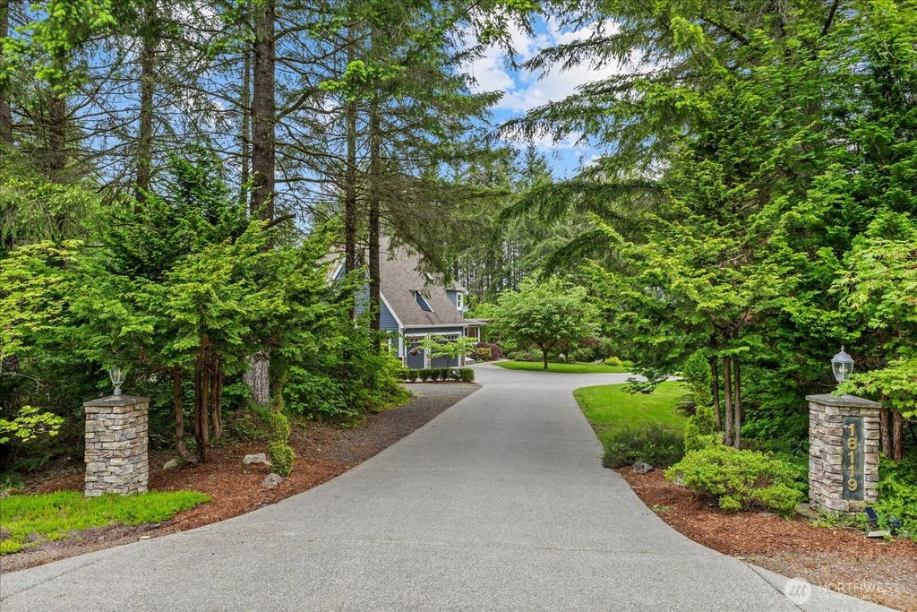 Photo of 18119 78th Street NE, Granite Falls, WA 98252 (MLS # 2502311)