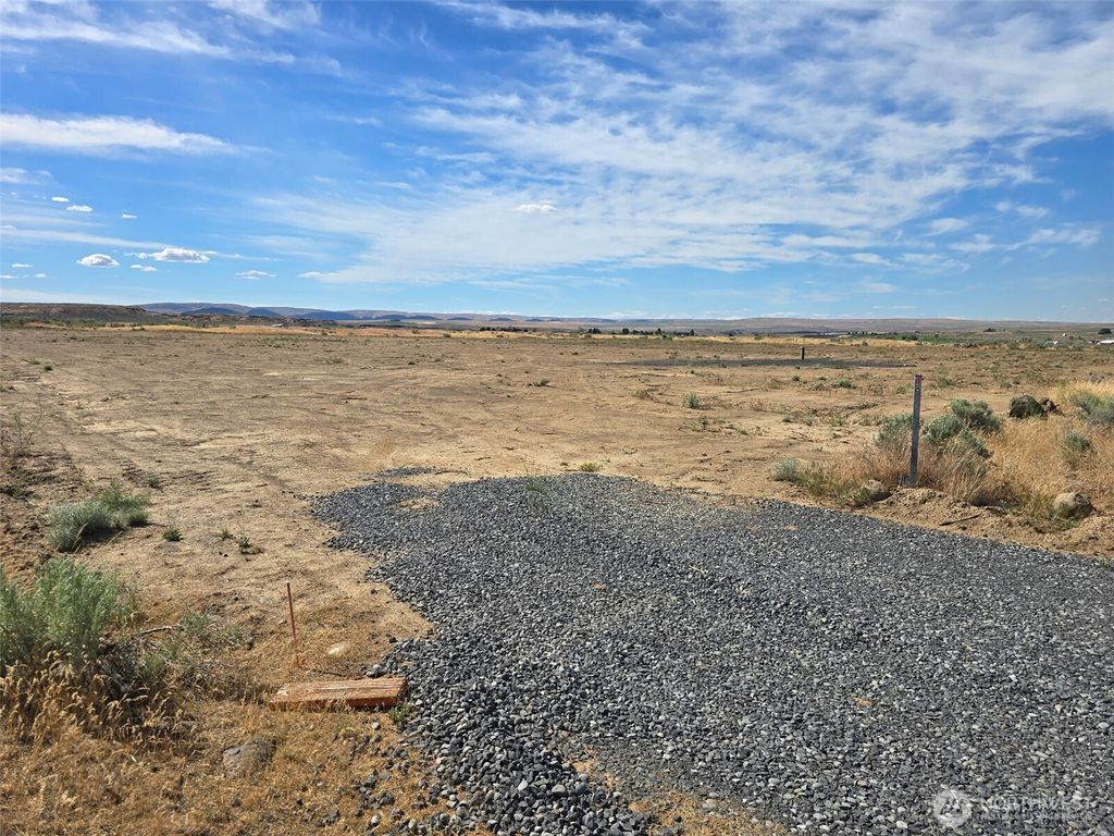 Photo of 21340 Adrain Road NE, Soap Lake, WA 98851 (MLS # 2542806)
