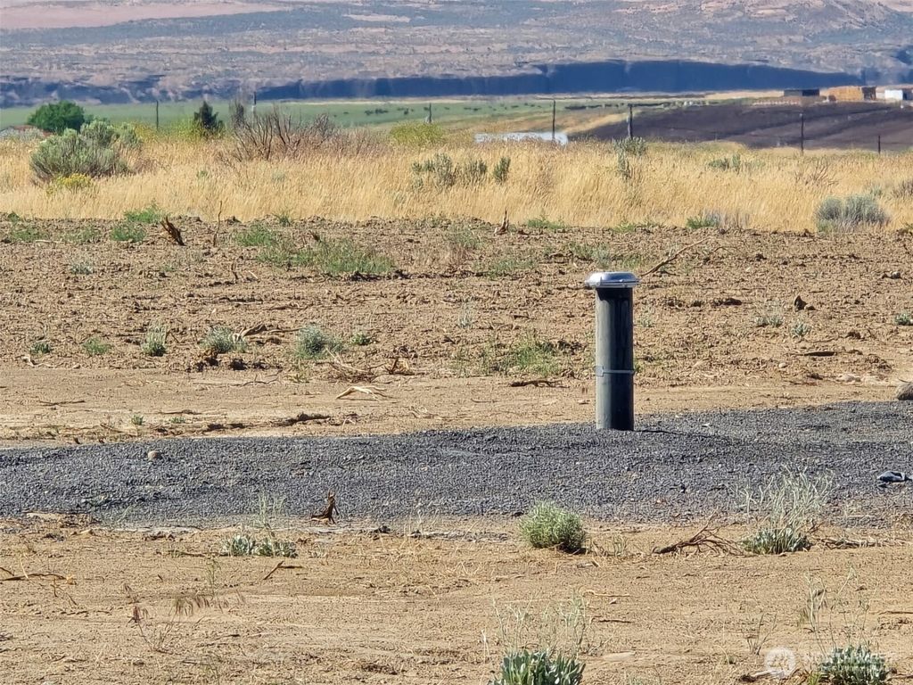 Photo of 21340 Adrain Road NE, Soap Lake, WA 98851 (MLS # 2542806)
