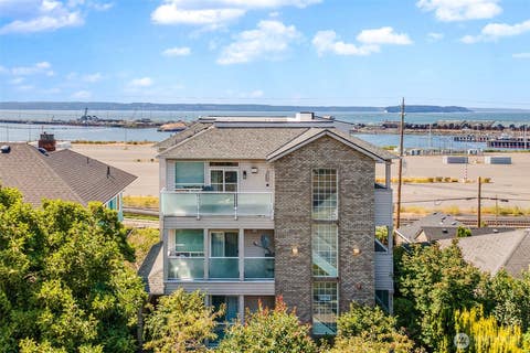 Photo of 2420 Grand Avenue #101, Everett, WA 98201 (MLS # 2558242)