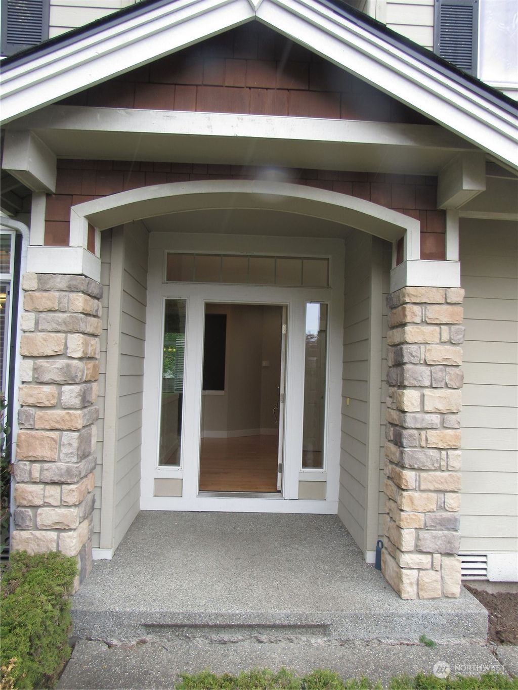 Photo of 903 199th Street SW, Lynnwood, WA 98036 (MLS # 2228801)