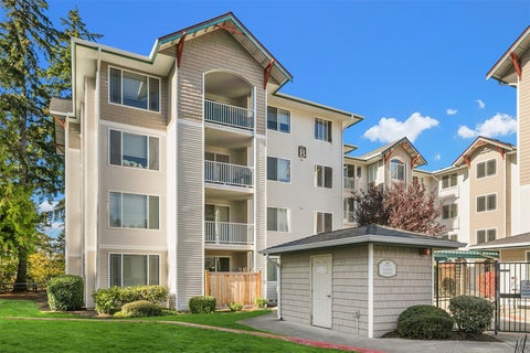 Photo of 13301 SE 79th Place #B409, Newcastle, WA 98059 (MLS # 2577333)