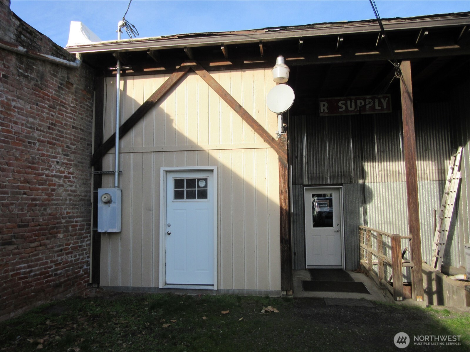 166 E Main Street