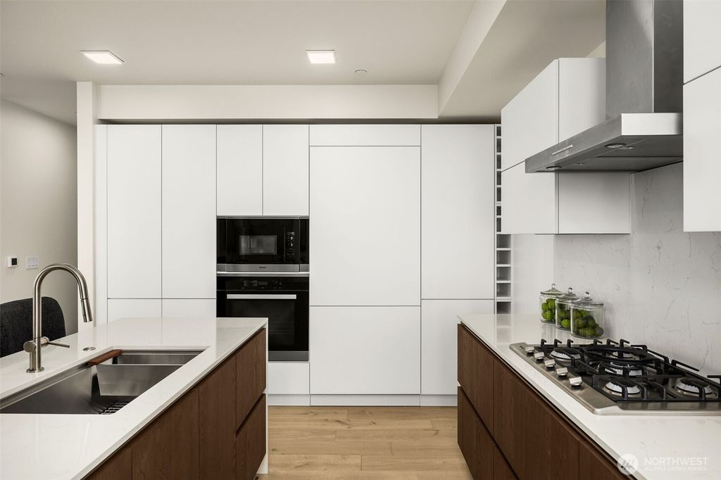 Photo of 999 110th Avenue NE #500, Bellevue, WA 98004 (MLS # 2504825)