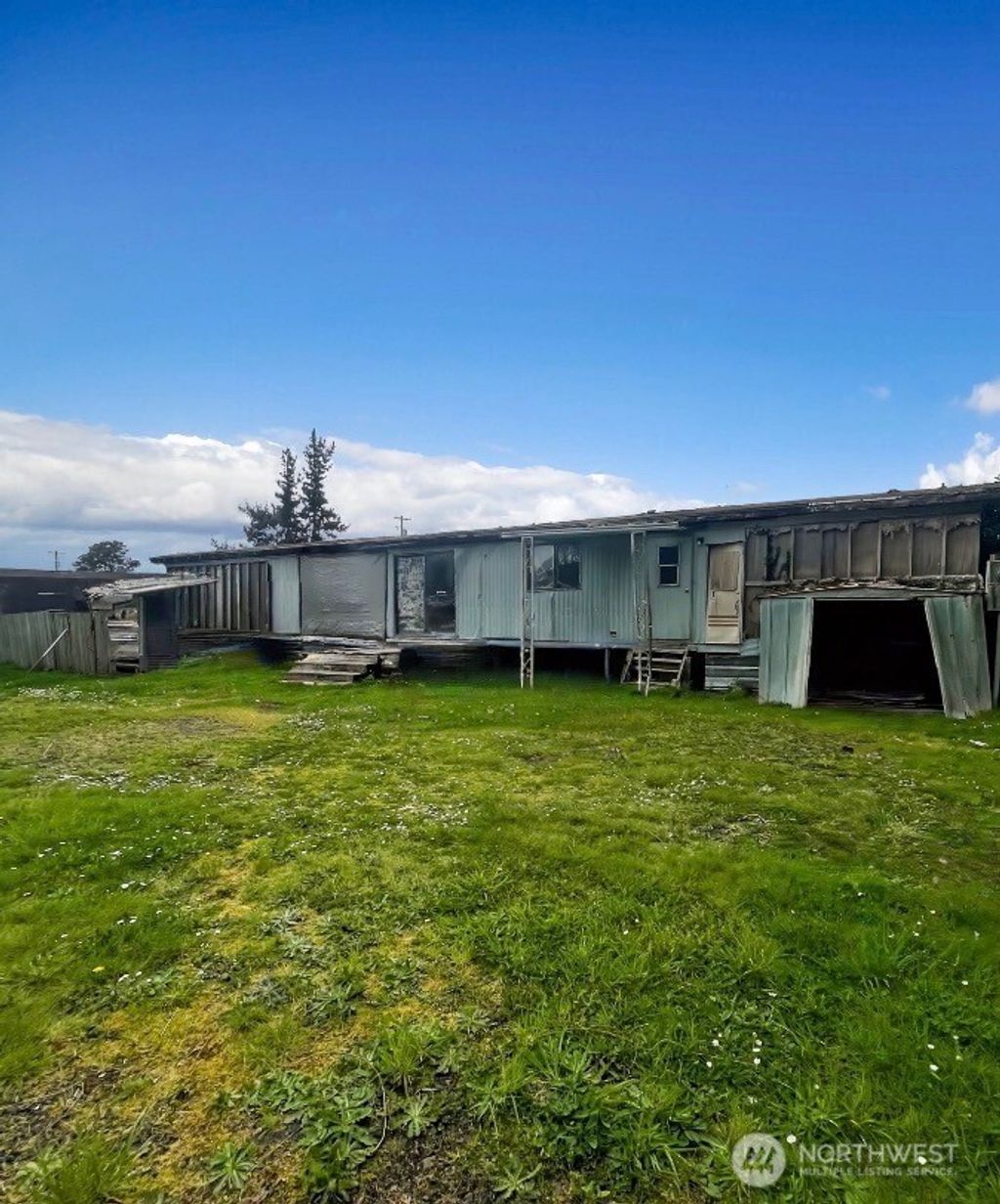 Photo of 604 Oregon Avenue, South Bend, WA 98586 (MLS # 2506339)