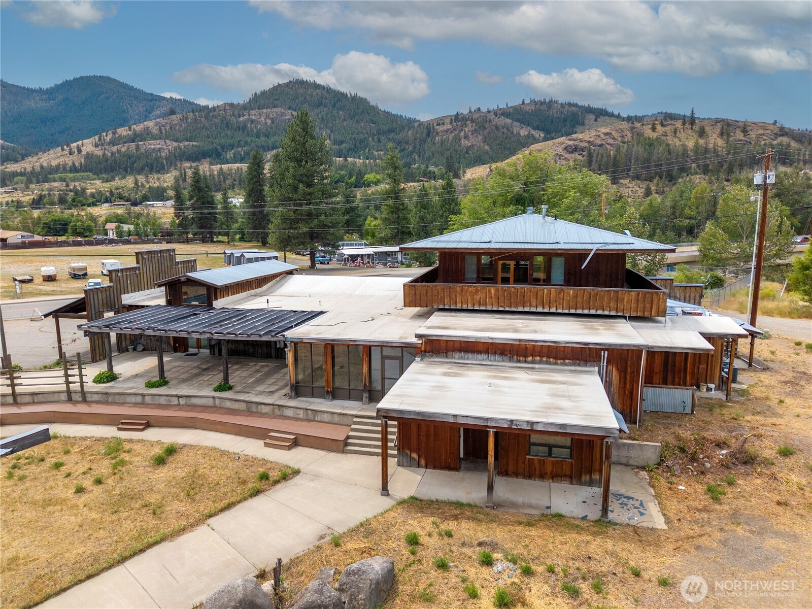 900 Methow Valley Highway E