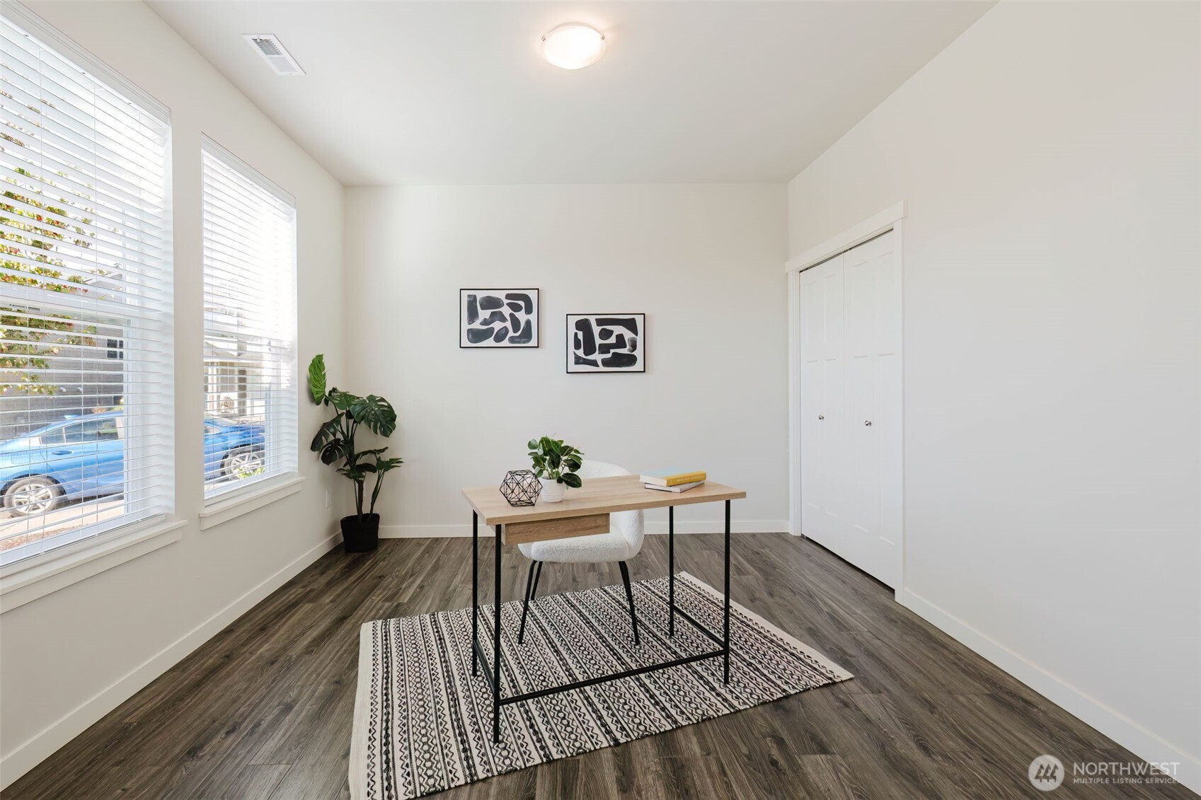 2074 NW Winterset Lane