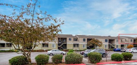 Photo of 3233 NE 12th Street #301, Renton, WA 98056 (MLS # 2448412) Photo of 3233 NE 12th Street #301, Renton, WA 98056 (MLS # 2448412)