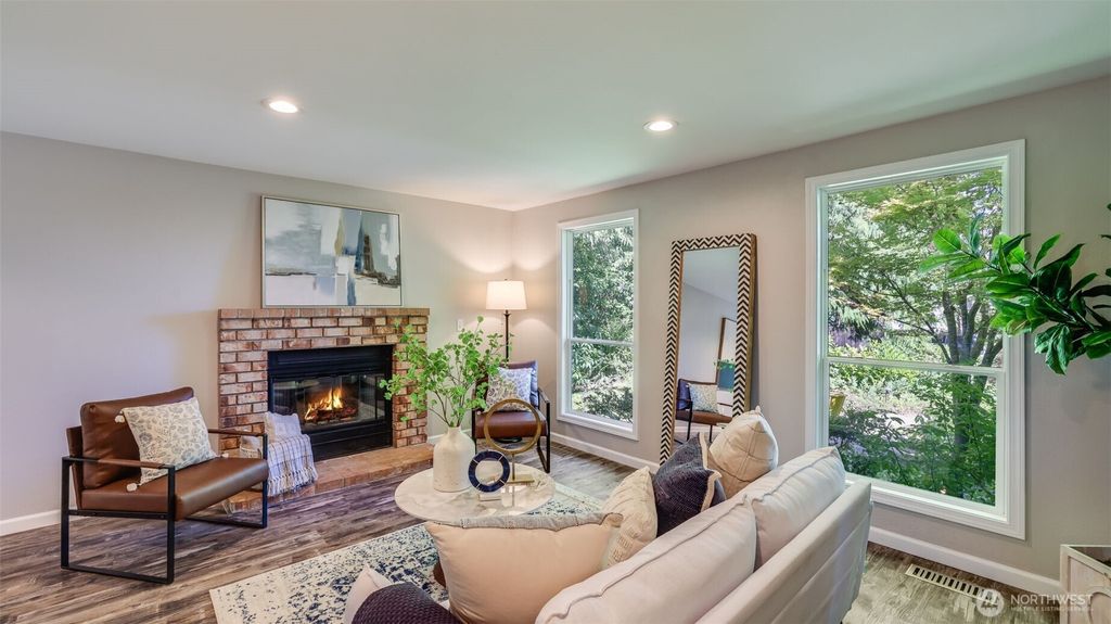 Photo of 21919 NE 18th Street, Sammamish, WA 98074 (MLS # 2413623)