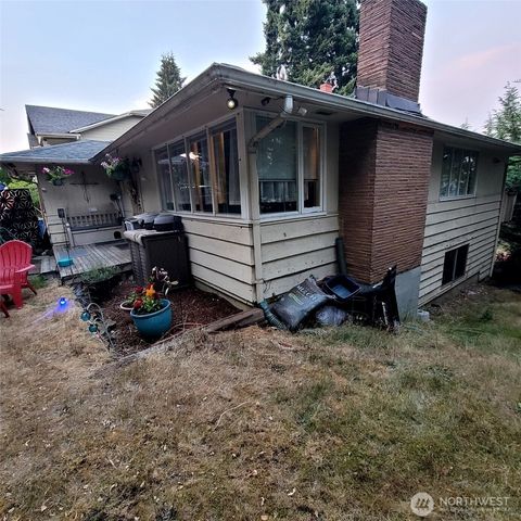 Photo of 14420 48th Place S, Tukwila, WA 98168 (MLS # 2475264)