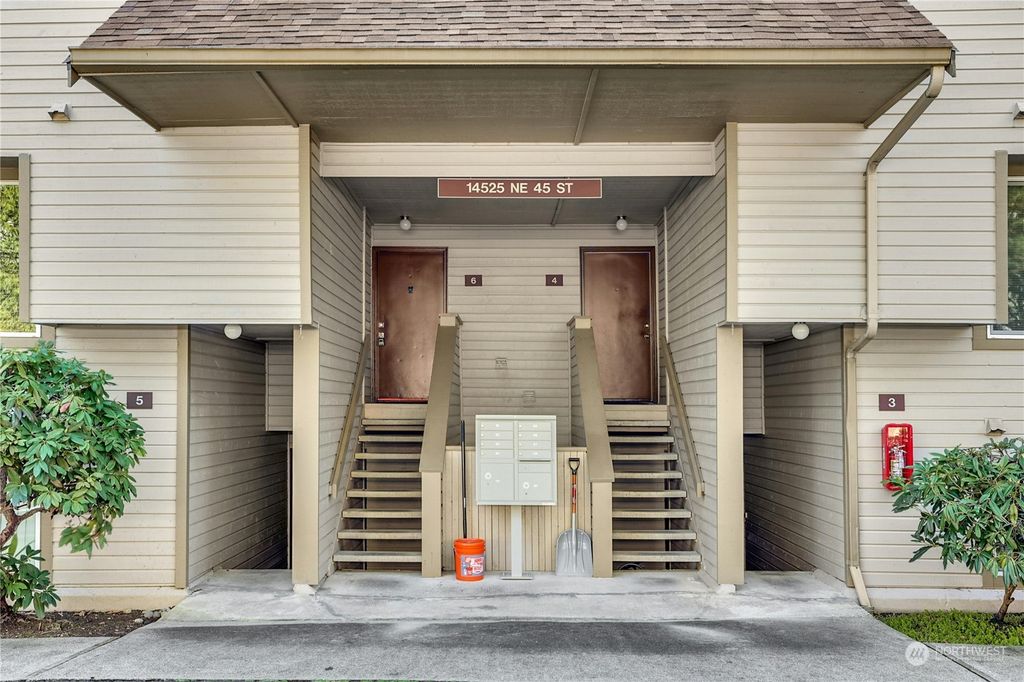 Photo of 14525 NE 45th Street #F6, Bellevue, WA 98007 (MLS # 2207888)