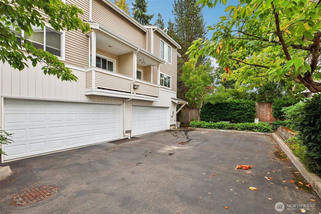 Photo of 5502 240th Street SW #C304, Mountlake Terrace, WA 98043 (MLS # 2431813)