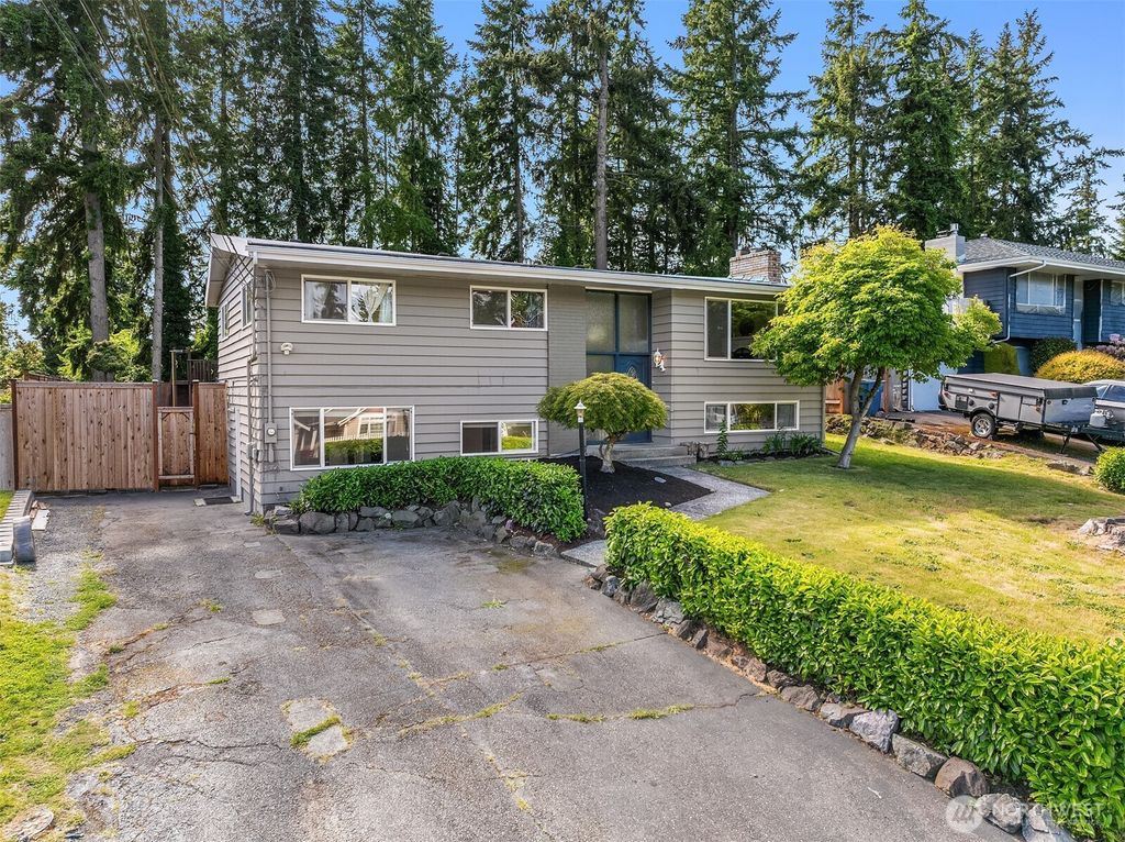 Photo of 18312 73rd Avenue W, Edmonds, WA 98026 (MLS # 2387143)