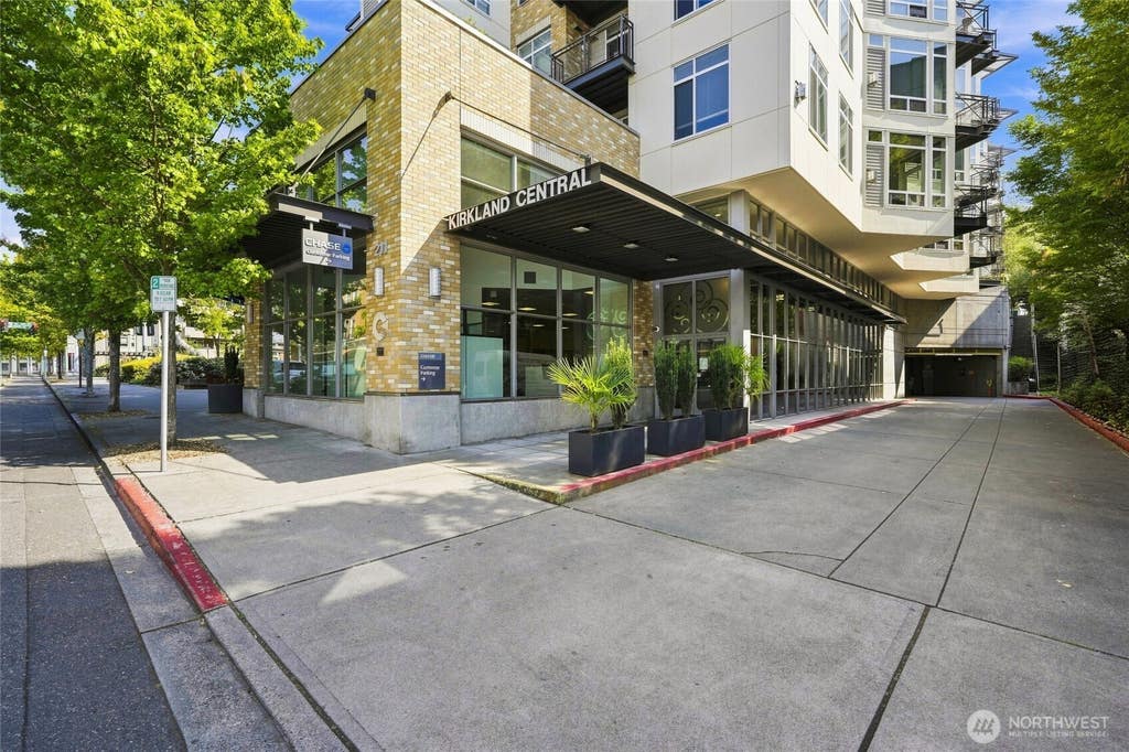 Photo of 211 Kirkland Avenue #221, Kirkland, WA 98033 (MLS # 2574207)