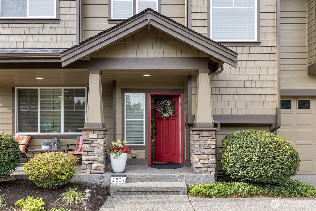 Photo of 2504 NE 24 Place, Renton, WA 98056 (MLS # 2394533)