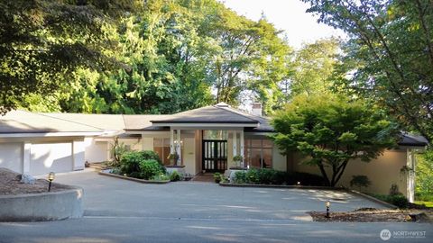 Photo of 11700 198th Avenue SE, Issaquah, WA 98027 (MLS # 2436834)