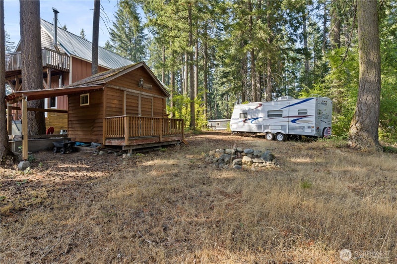 1201 Oakmont Dr