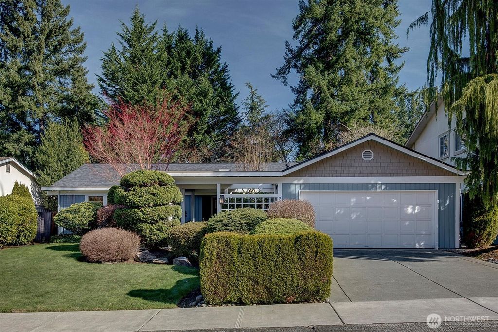 Photo of 2646 168th Place NE, Bellevue, WA 98008 (MLS # 2472281)