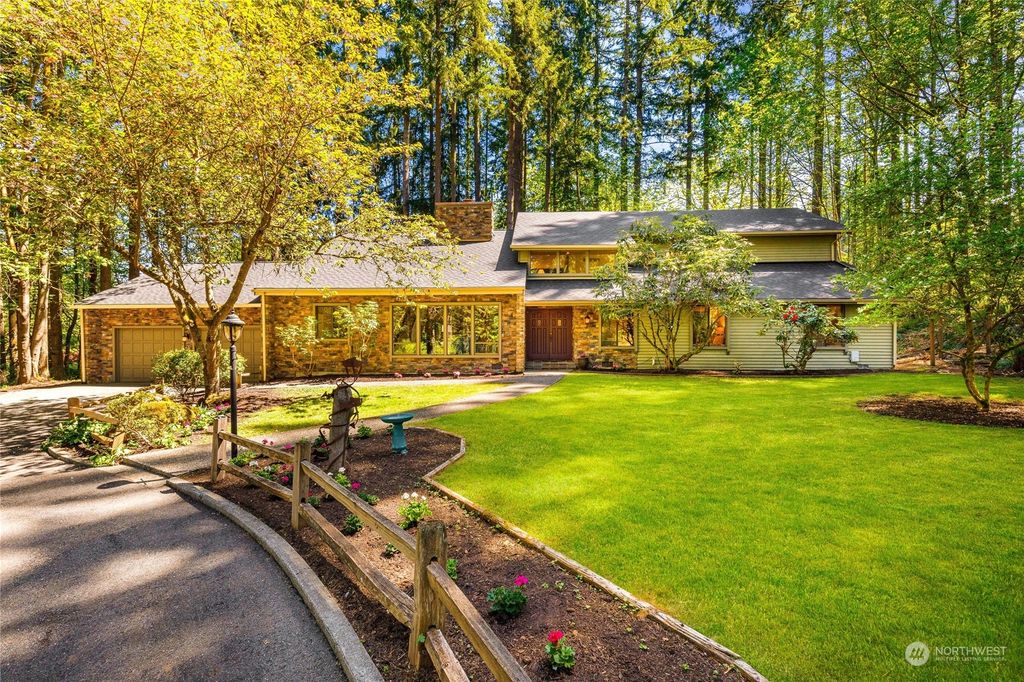 Photo of 16133 NE 179th Street, Woodinville, WA 98072 (MLS # 2067010)
