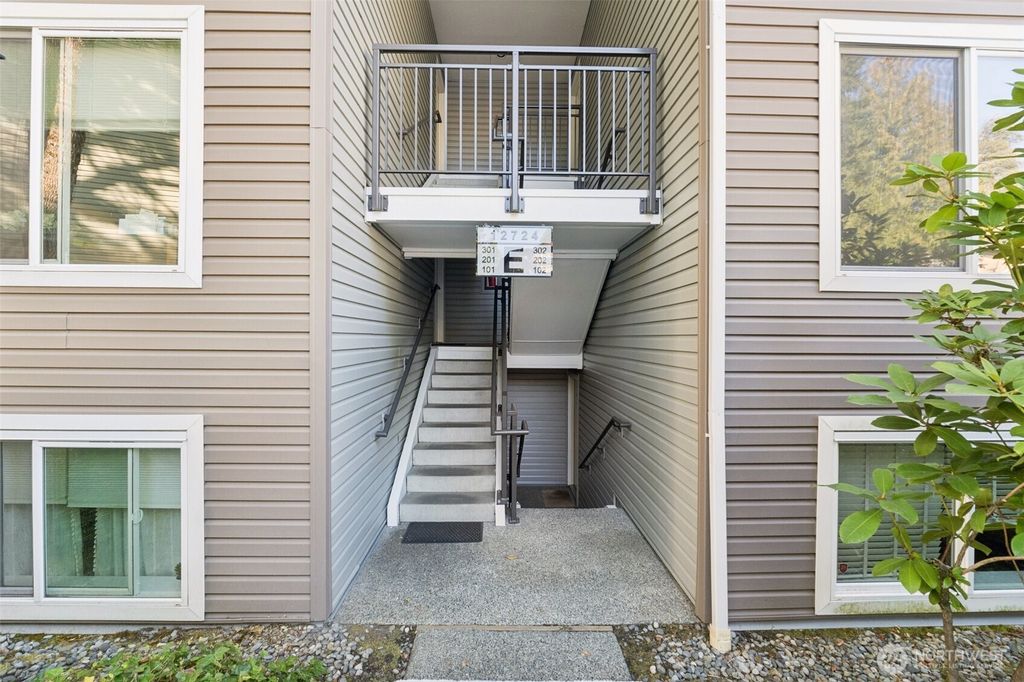 Photo of 12724 NE 144th Street #E202, Kirkland, WA 98034 (MLS # 2436931)