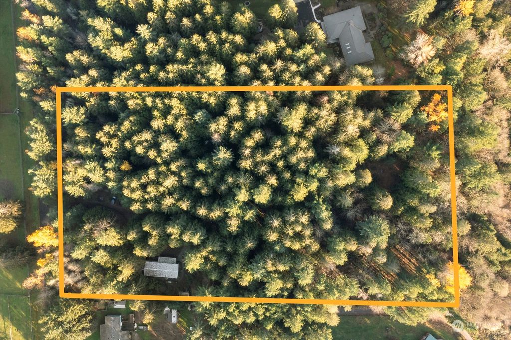 Photo of 18509 SE 346th Street, Auburn, WA 98092 (MLS # 2178634)