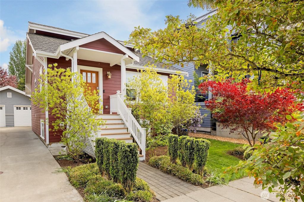 Photo of 549 N 71st Street, Seattle, WA 98103 (MLS # 2376977)
