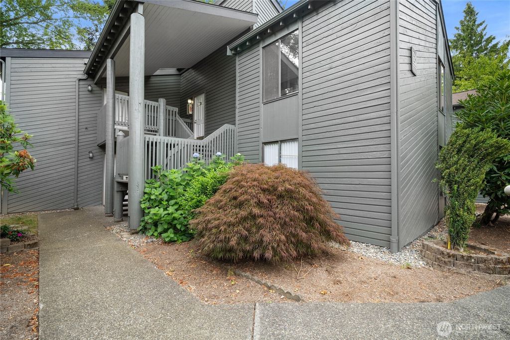 Photo of 10005 NE 123rd Street #D, Kirkland, WA 98034 (MLS # 2417630)