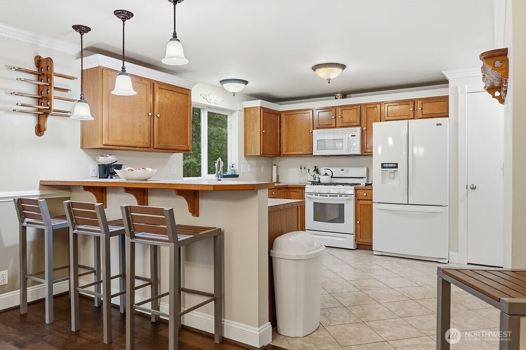 496 Pleasant Drive