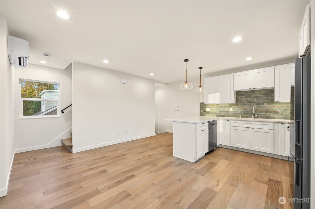 Photo of 3015 61st Avenue SW #B, Seattle, WA 98116 (MLS # 2172770)