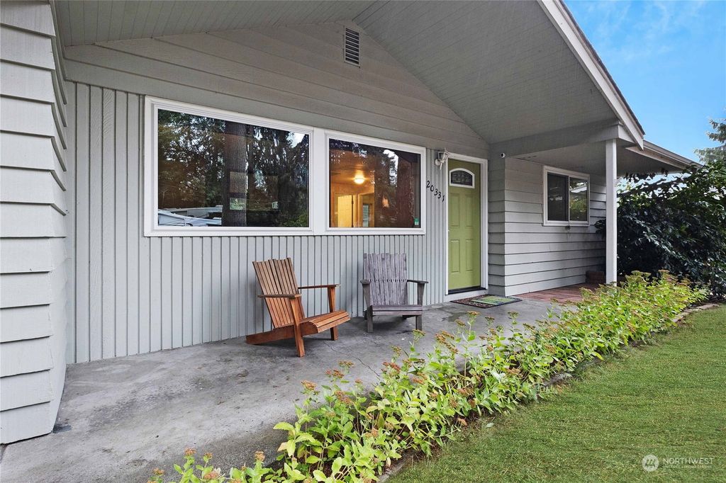 Photo of 20331 79th Avenue NE, Kenmore, WA 98028 (MLS # 2168284)