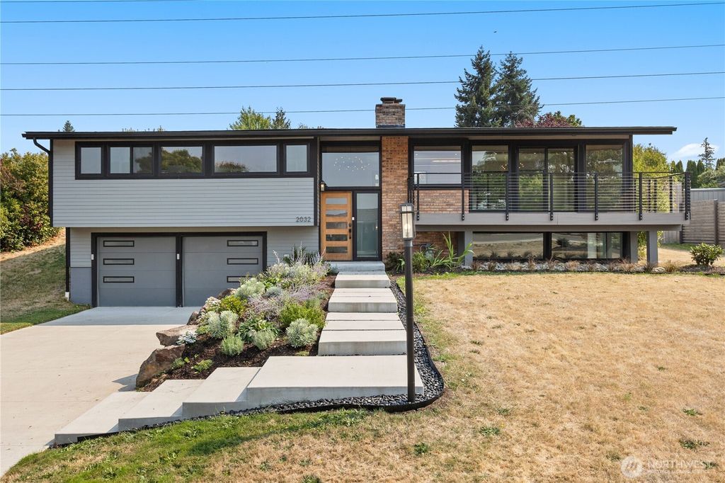 Photo of 2032 123rd Avenue SE, Bellevue, WA 98005 (MLS # 2434533)