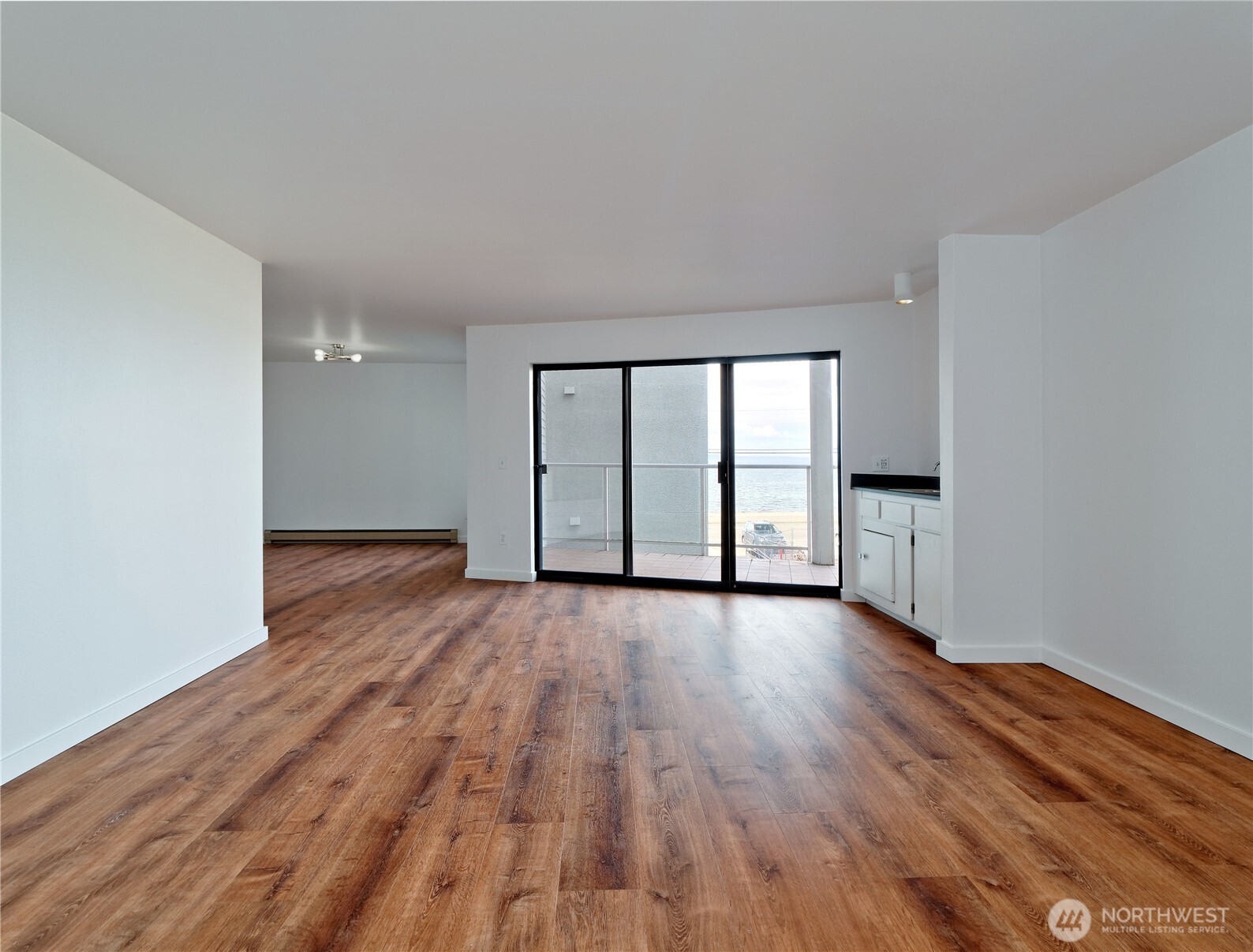 Seattle, Washington 98116, United States, 2 Bedrooms Bedrooms, ,2 BathroomsBathrooms,Residential,Active,232336